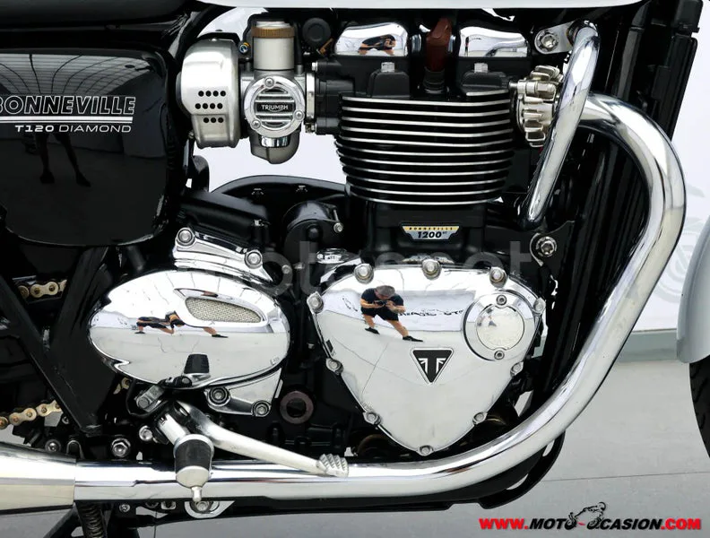 Triumph Bonneville T120 - Vista 5
