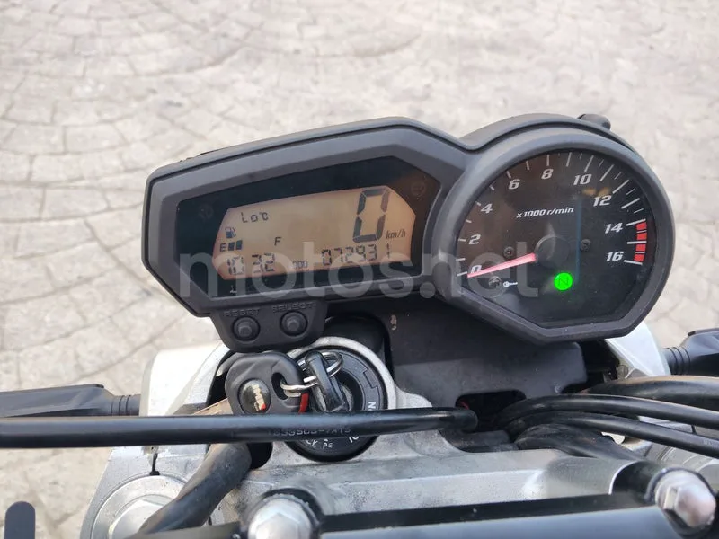 Yamaha FZ6 S2 - Vista 11