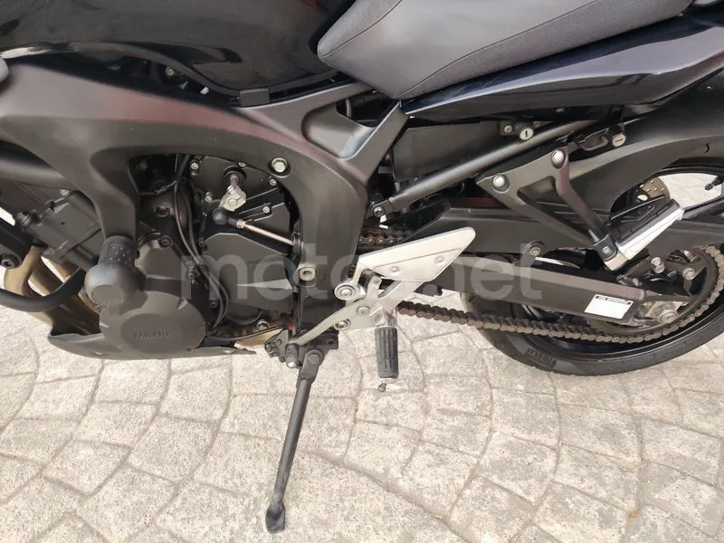 Yamaha FZ6 S2 - Vista 14