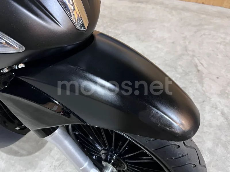 Piaggio Beverly 300 - Vista 17