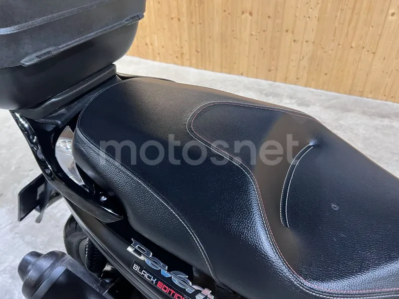 Piaggio Beverly 300 - Vista 27