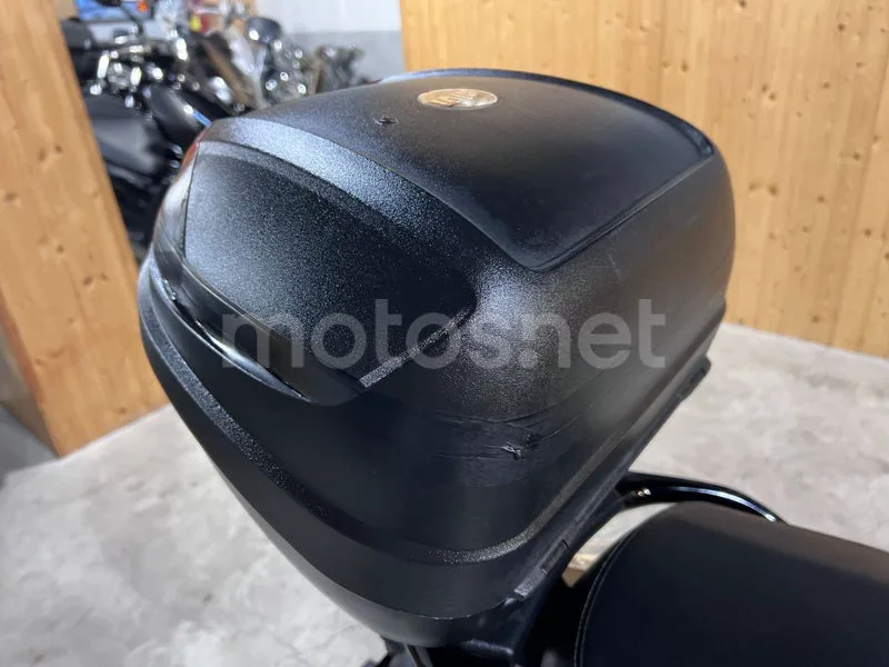 Piaggio Beverly 300 - Vista 35