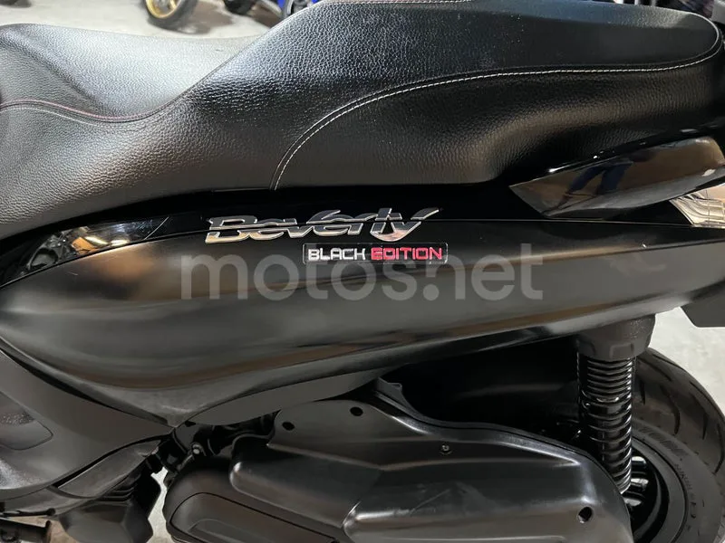 Piaggio Beverly 300 - Vista 55