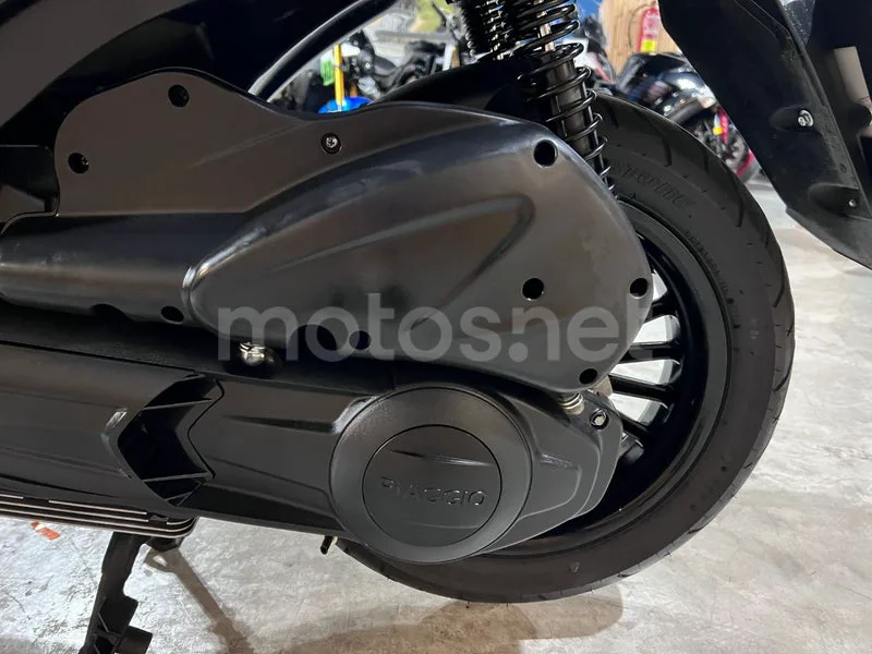 Piaggio Beverly 300 - Vista 58
