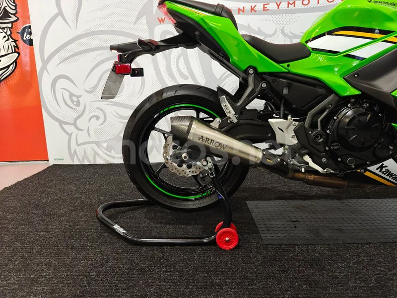 Kawasaki Ninja 650 - Vista 12
