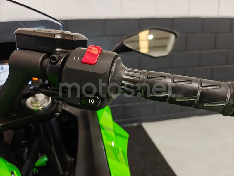 Kawasaki Ninja 650 - Vista 10
