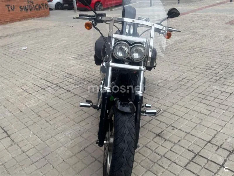 Harley-Davidson Dyna Fat Bob - Vista 3