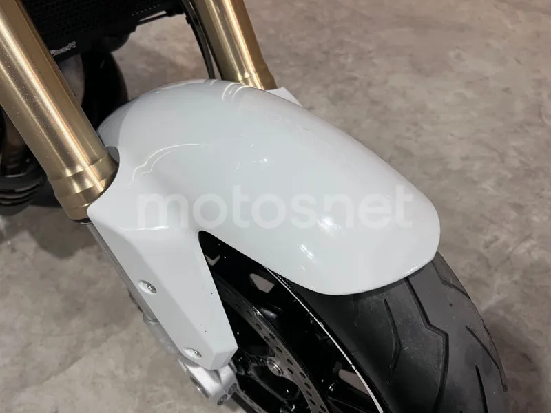 BMW F 800 R - Vista 14