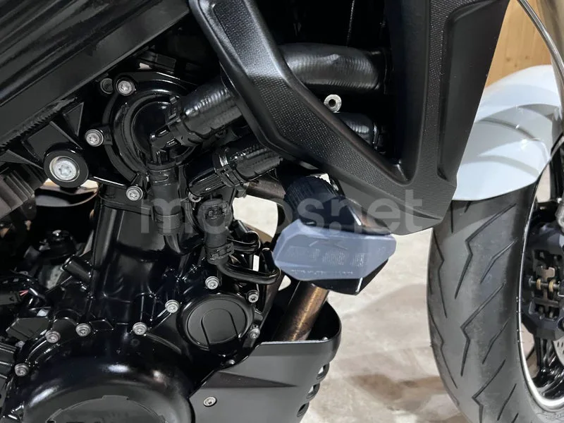 BMW F 800 R - Vista 24