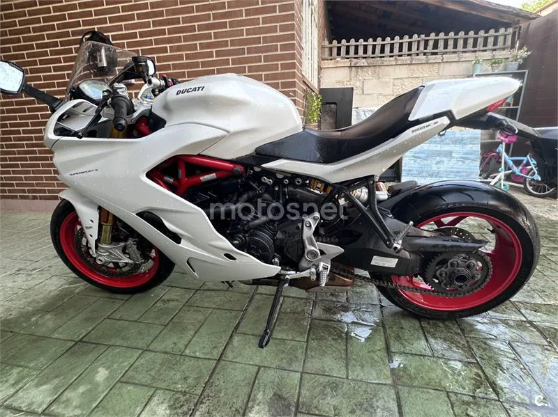 Ducati SuperSport - Vista 5