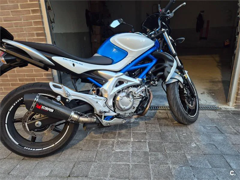 Suzuki Gladius 650 - Vista 9