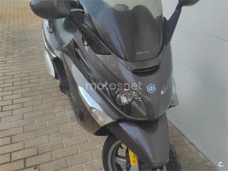 Piaggio XEvo 250 - Vista 4