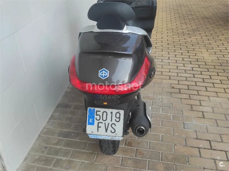 Piaggio XEvo 250 - Vista 5