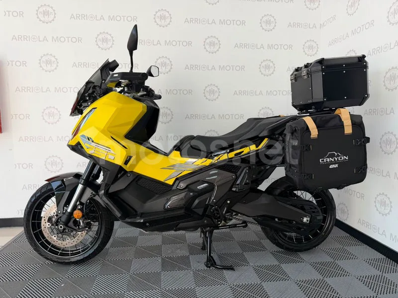Honda X-ADV 11.990 € 2025 Madrid - 2