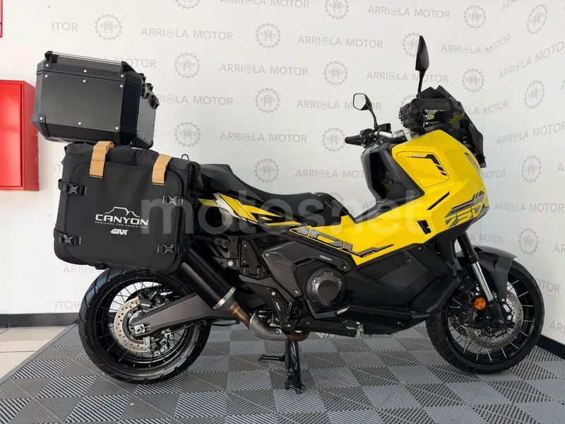 Honda X-ADV - Vista 6