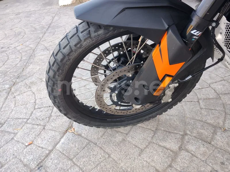 KTM 790 Adventure - Vista 13