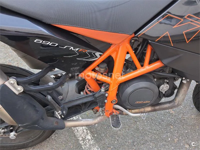KTM 690 SMC R - Vista 4