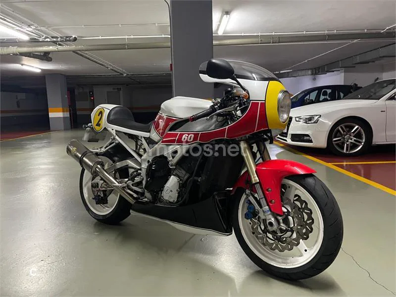 Yamaha YZF-R1 - Vista 4