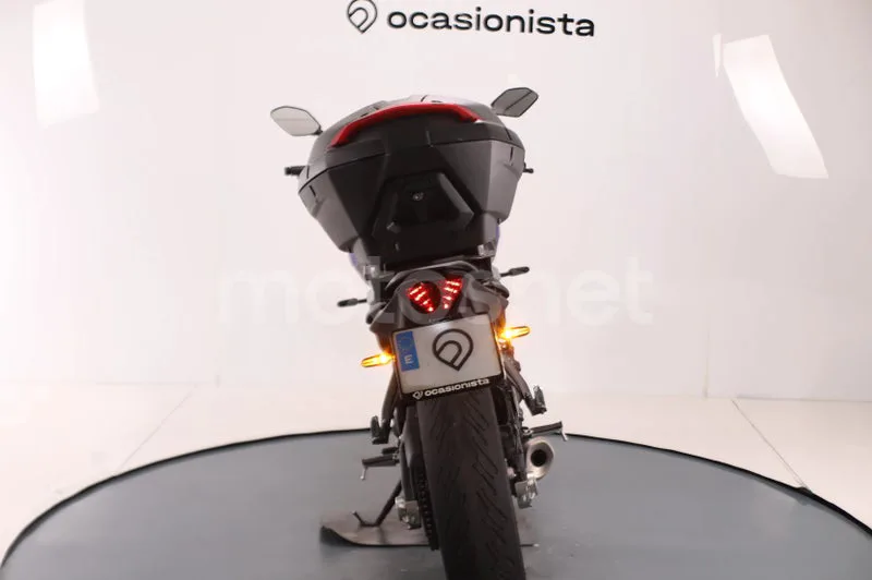 Yamaha MT-07 - Vista 10