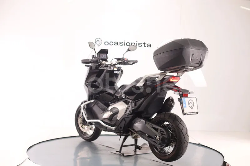 Honda X-ADV - Vista 4