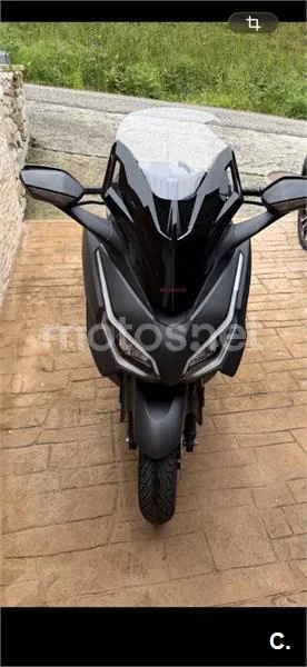Honda Forza 125 - Vista 4