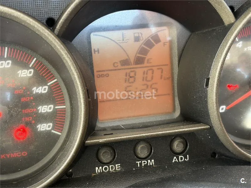 Kymco Super Dink 350 - Vista 3