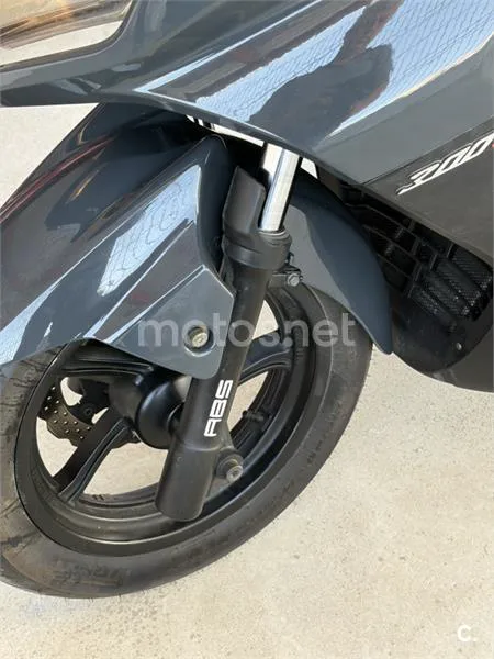 Kymco Super Dink 350 - Vista 10