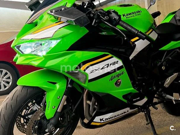 Kawasaki Ninja ZX-4RR - Vista 6