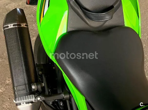 Kawasaki Ninja ZX-4RR - Vista 10
