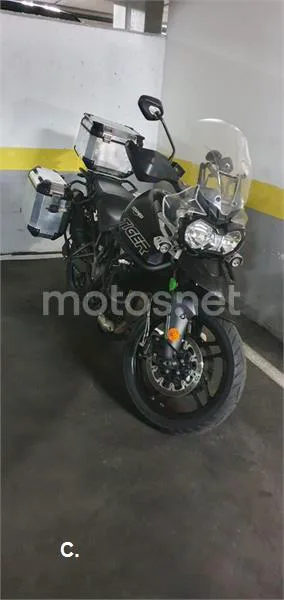 Triumph Tiger 800 XRT - Vista 3