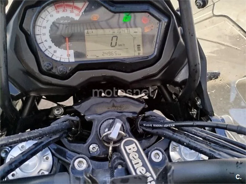 Benelli TRK 502 - Vista 5