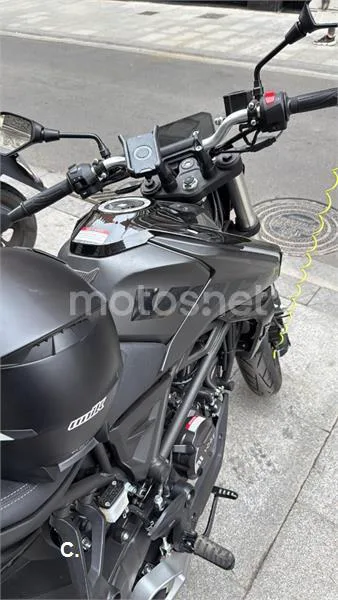 Voge 125R - Vista 3