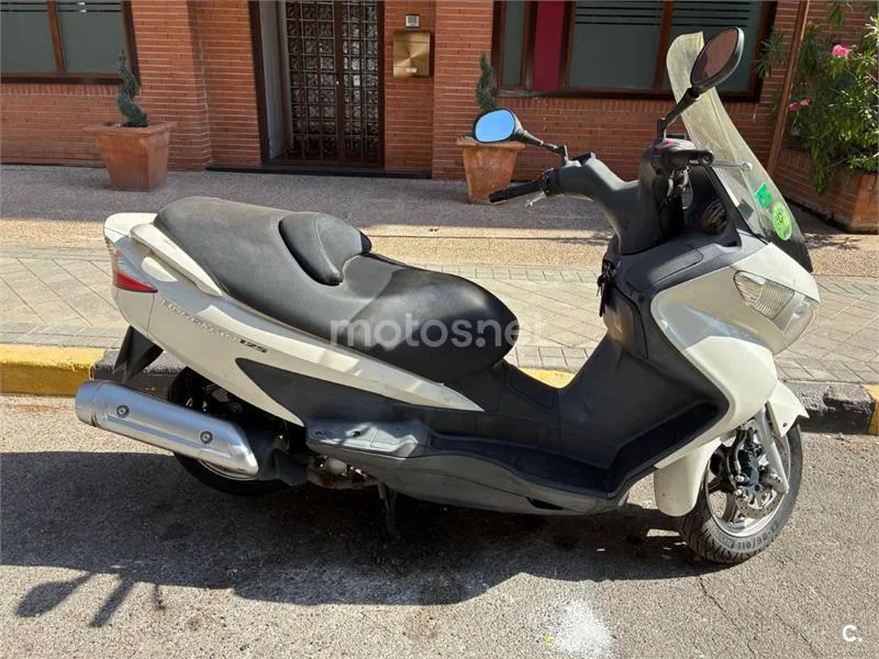Suzuki Burgman 125 1800 € 2013 Madrid - 1
