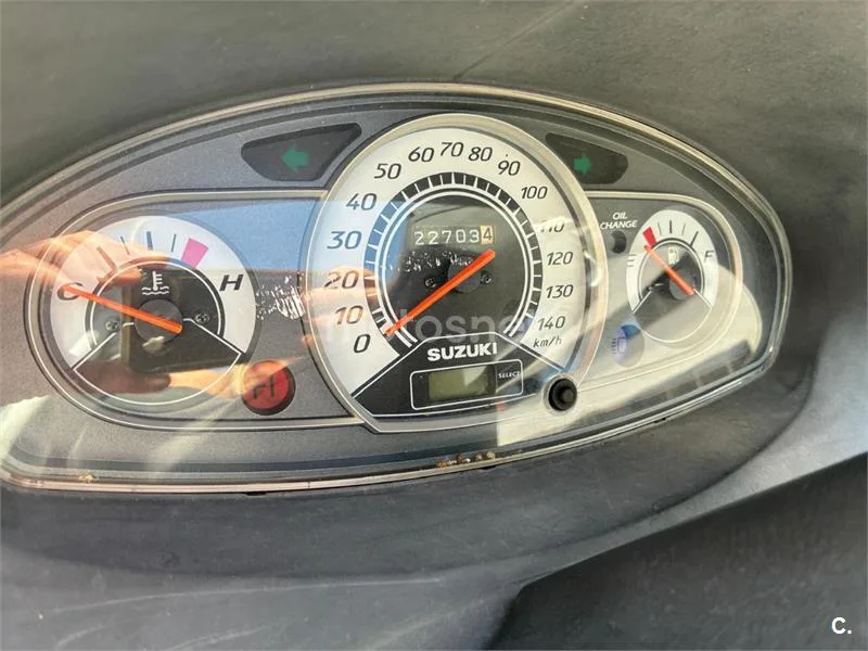 Suzuki Burgman 125 - Vista 4