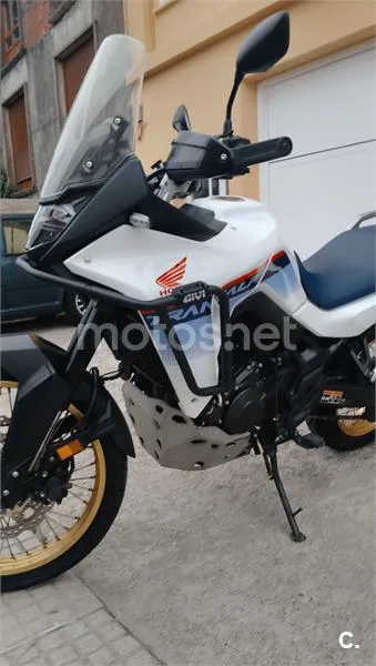 Honda XL750 Transalp - Vista 7