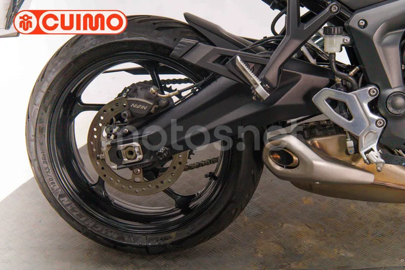 Triumph Tiger Sport 660 - Vista 16