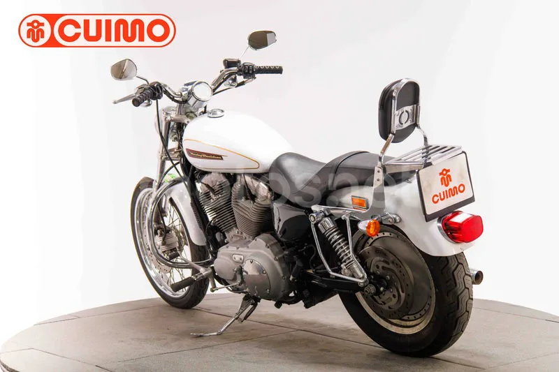 Harley-Davidson Sportster 883 - Vista 10