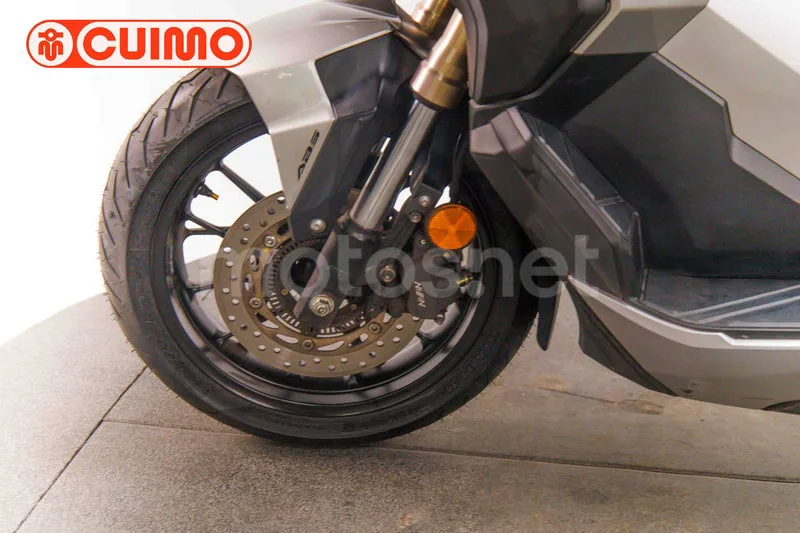 Honda ADV350 - Vista 23