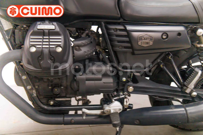 Moto Guzzi V7 II - Vista 32