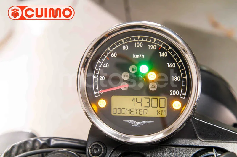 Moto Guzzi V7 II - Vista 36
