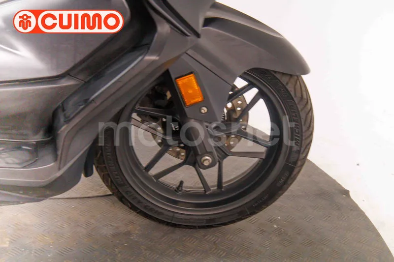 Honda Forza 125 - Vista 14
