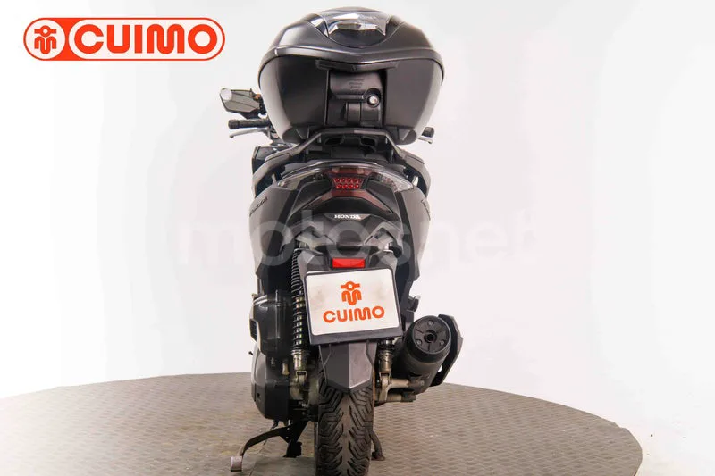 Honda Forza 125 - Vista 5