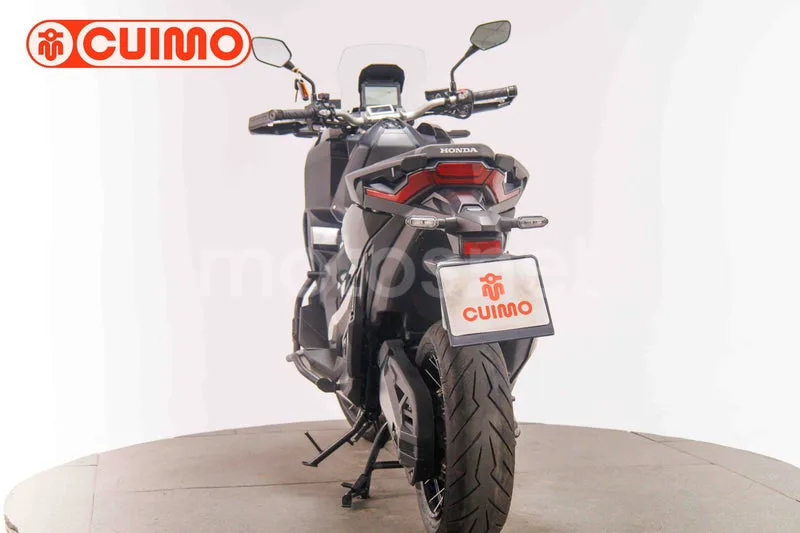Honda X-ADV - Vista 5
