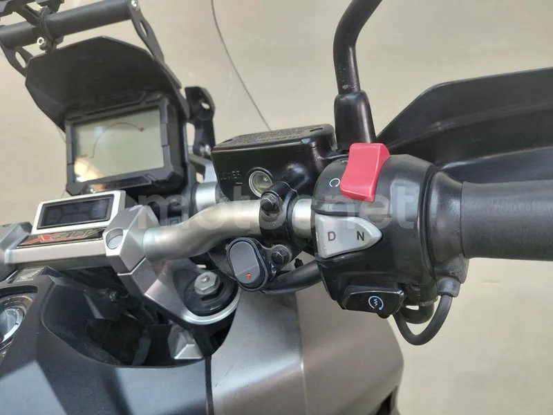 Honda X-ADV - Vista 16