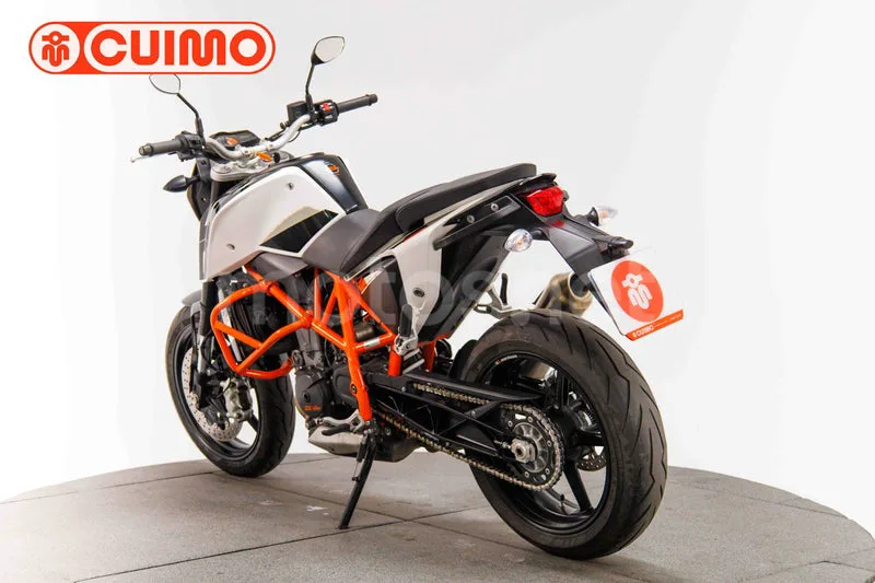 KTM 690 Duke - Vista 6