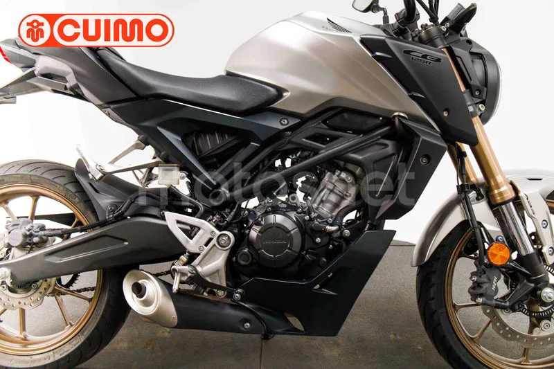 Honda CB125R - Vista 15