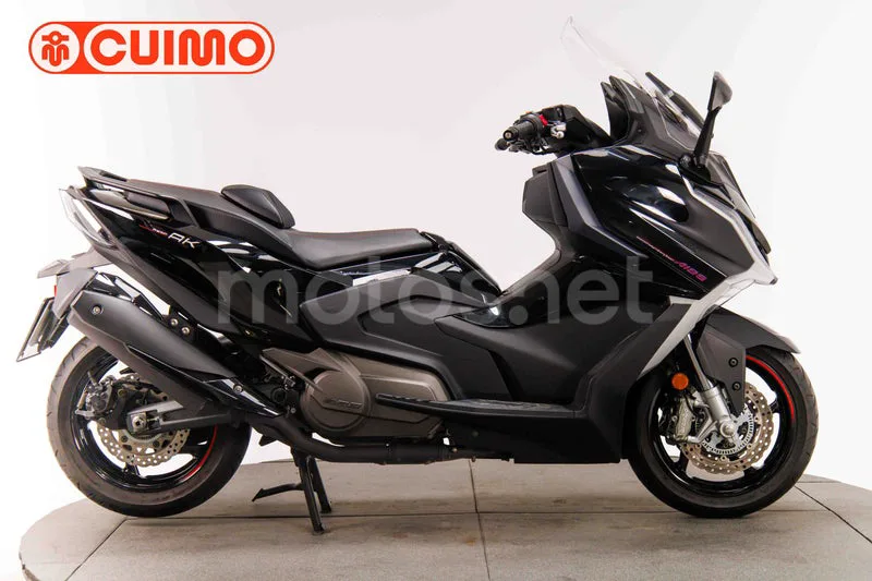 Kymco AK 550 - Vista 4