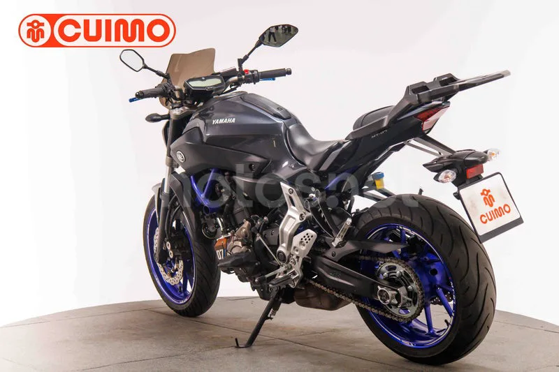 Yamaha MT-07 - Vista 6