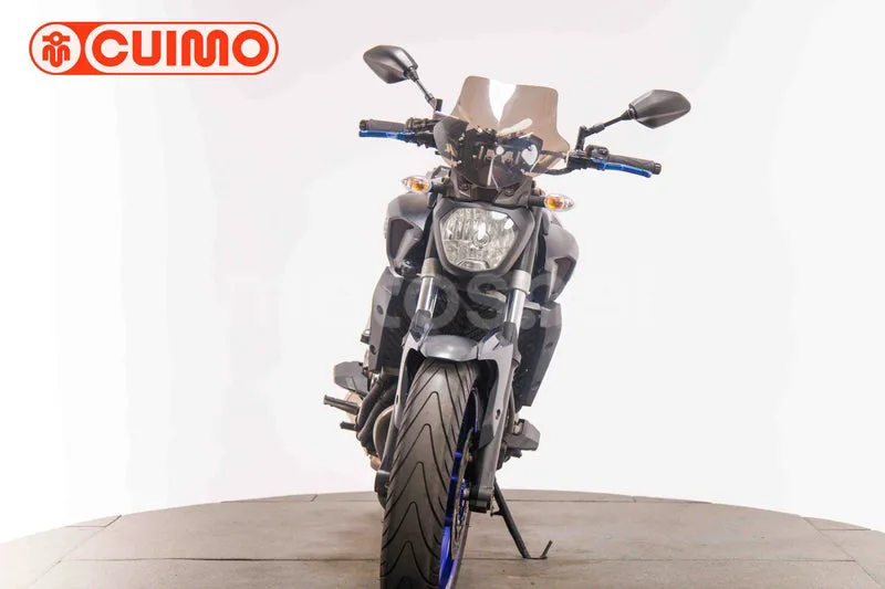 Yamaha MT-07 - Vista 10
