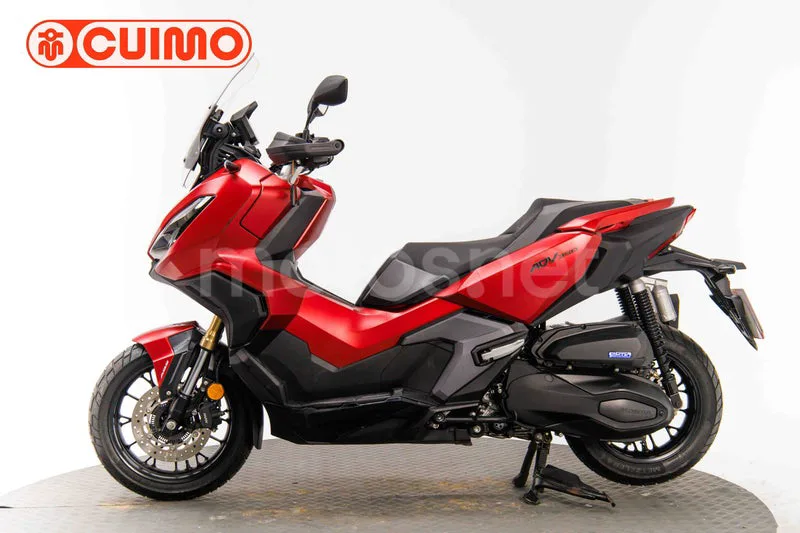 Honda ADV350 - Vista 8